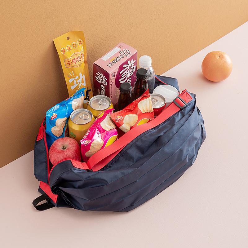 Tear-resistant, foldable shopping bag
