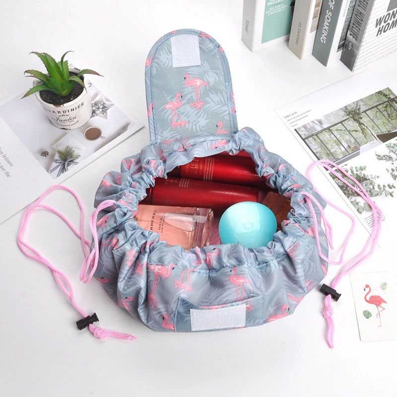 Magical cosmetic bag | Bowlift
