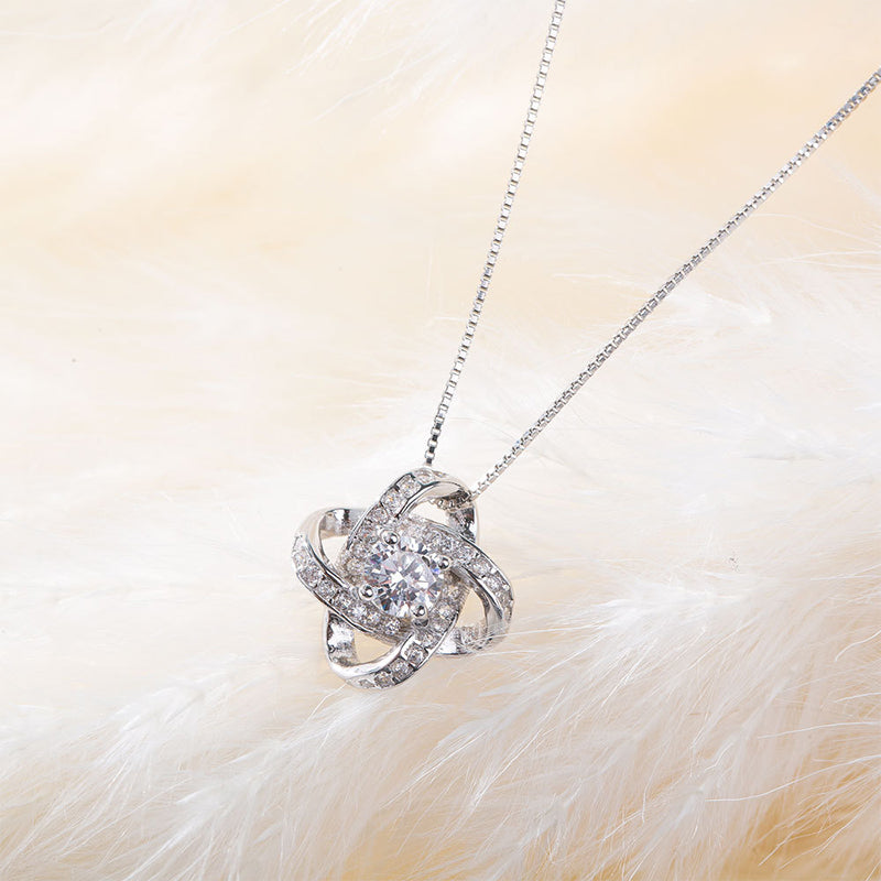 Skanto | To My Dear Daughter Knot Necklace