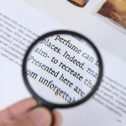 Skanto | Premium Foldable Mini Magnifier