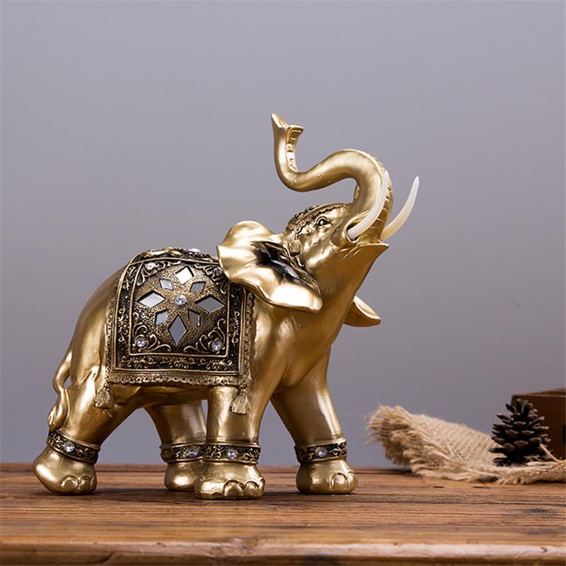 Skanto | Golden Elephant Statue