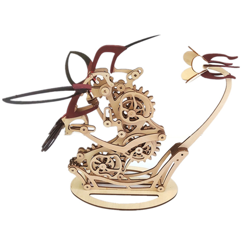 Skanto | Kinetic Hummingbird Sculpture