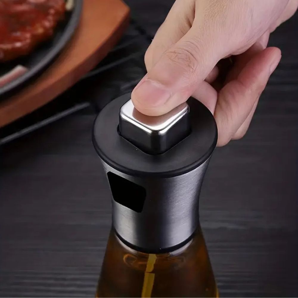 Skanto | Stainless Crystal Oil Spray Bottle