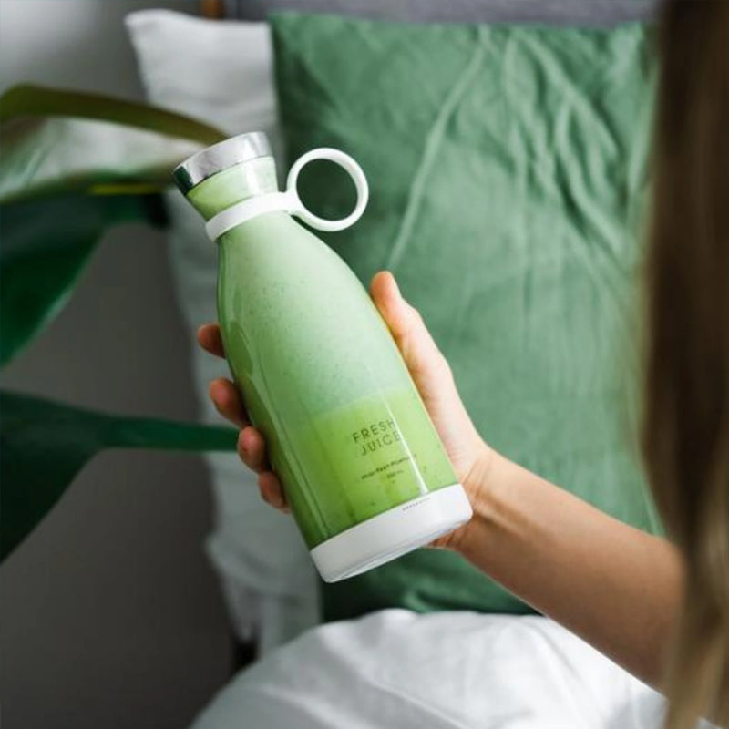 Skanto | Mini Portable Wireless Rechargeable Juicer
