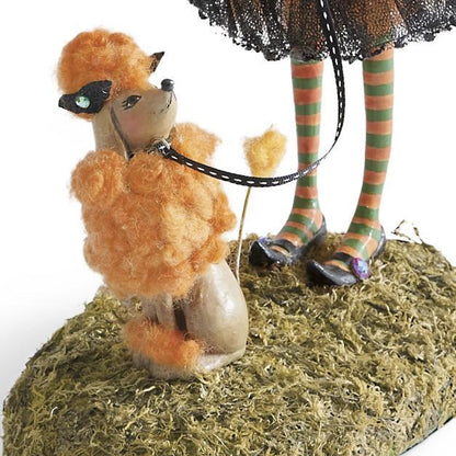 Frendorf | Halloween Figurine | Handmade Witch Decoration | Resin