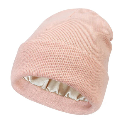 Skanto | Noor Silk Winter Hat – Warm, Hair-Protecting & Elegant