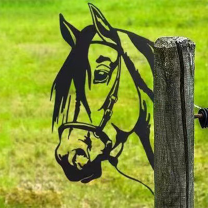 Skanto | Farm Decor – PeepFarm – Realistic Animal Design – Garden Metal Art