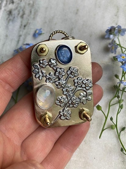 BowLift | Mini Flower Press | Compact Botanical Keepsake Maker | Portable Craft Tool