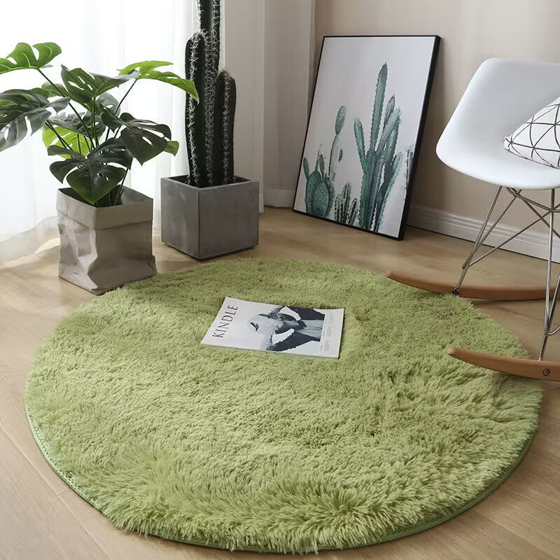 Cozy, soft, round rug