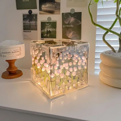 Blossom Box | Magic Tulip Light | Wreath