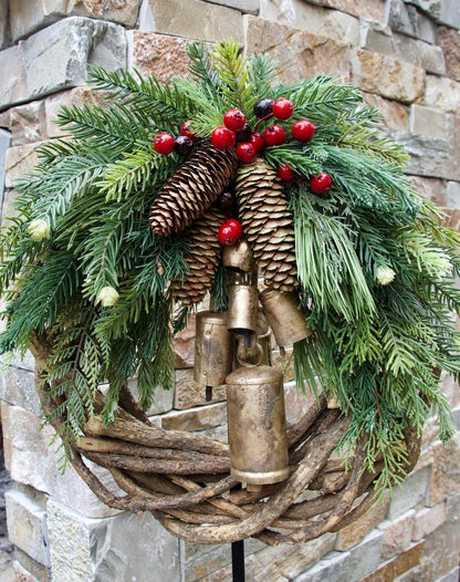 Skanto | Christmas Wreath | Boho Style | Rustic Winter Base with Pinecones and Golden Bells