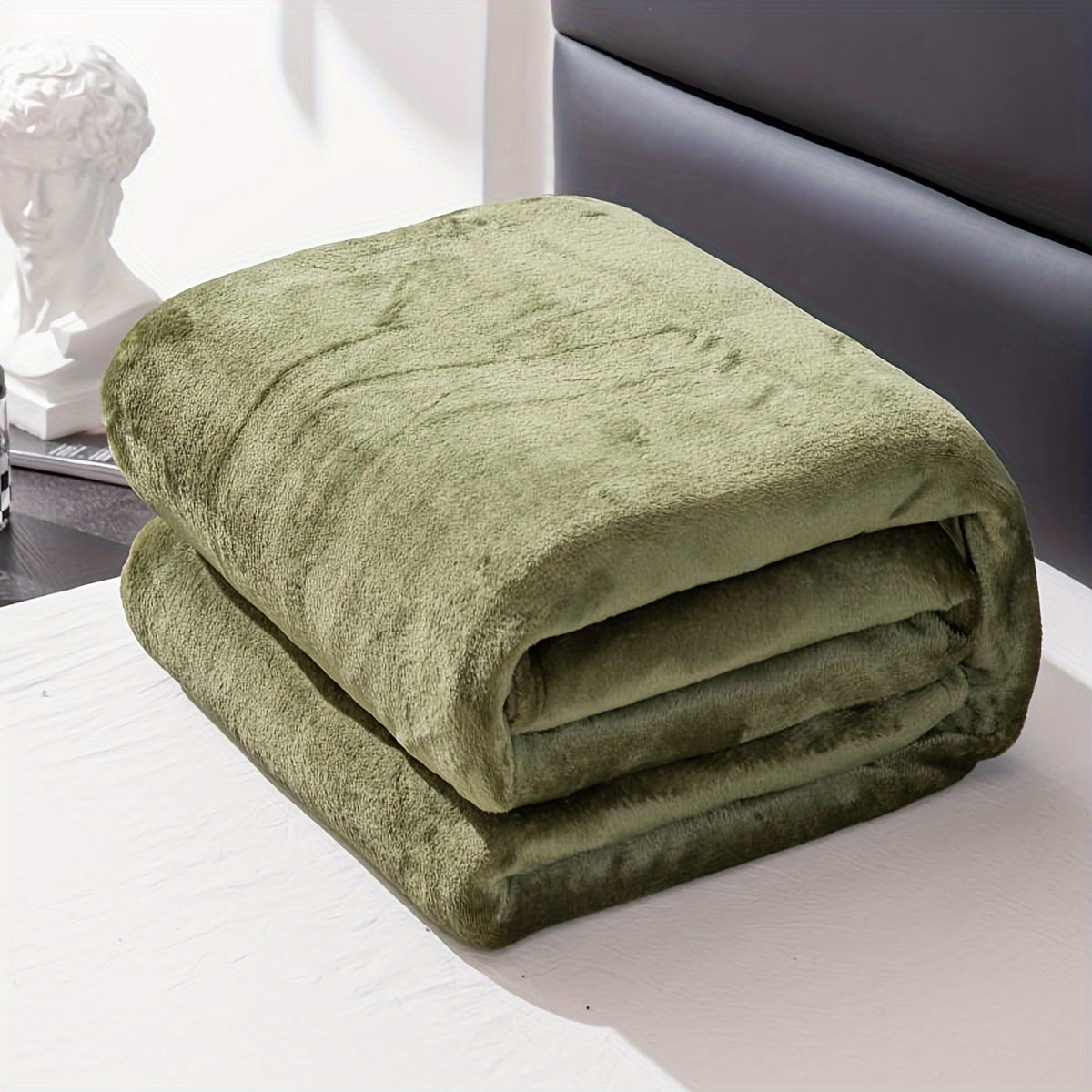 Skanto | Soft and Warm Grey Flannel Blanket for All Seasons