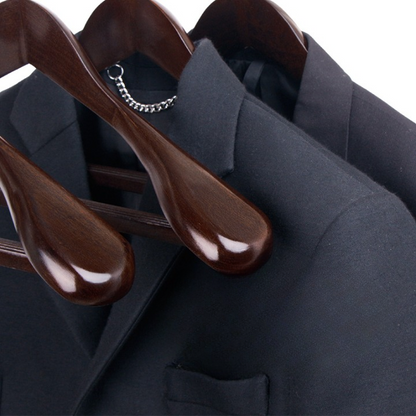 BowLift | Oaklee Élite – Luxury Wood Hangers with Sophisticated Design