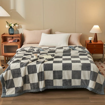 Cozy Plaid – Luxe Milk Fleece Blanket for Ultimate Comfort