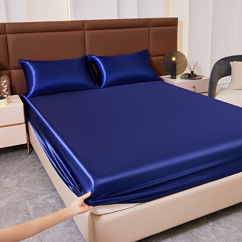 Skanto | 3-Piece Satin Fitted Sheet Set – Includes 1 Fitted Sheet and 2 Pillowcases (No Inserts) – Soft, Comfortable, and Breathable Bedding, Solid Color Mattress Topper for Bedroom and Guest Room