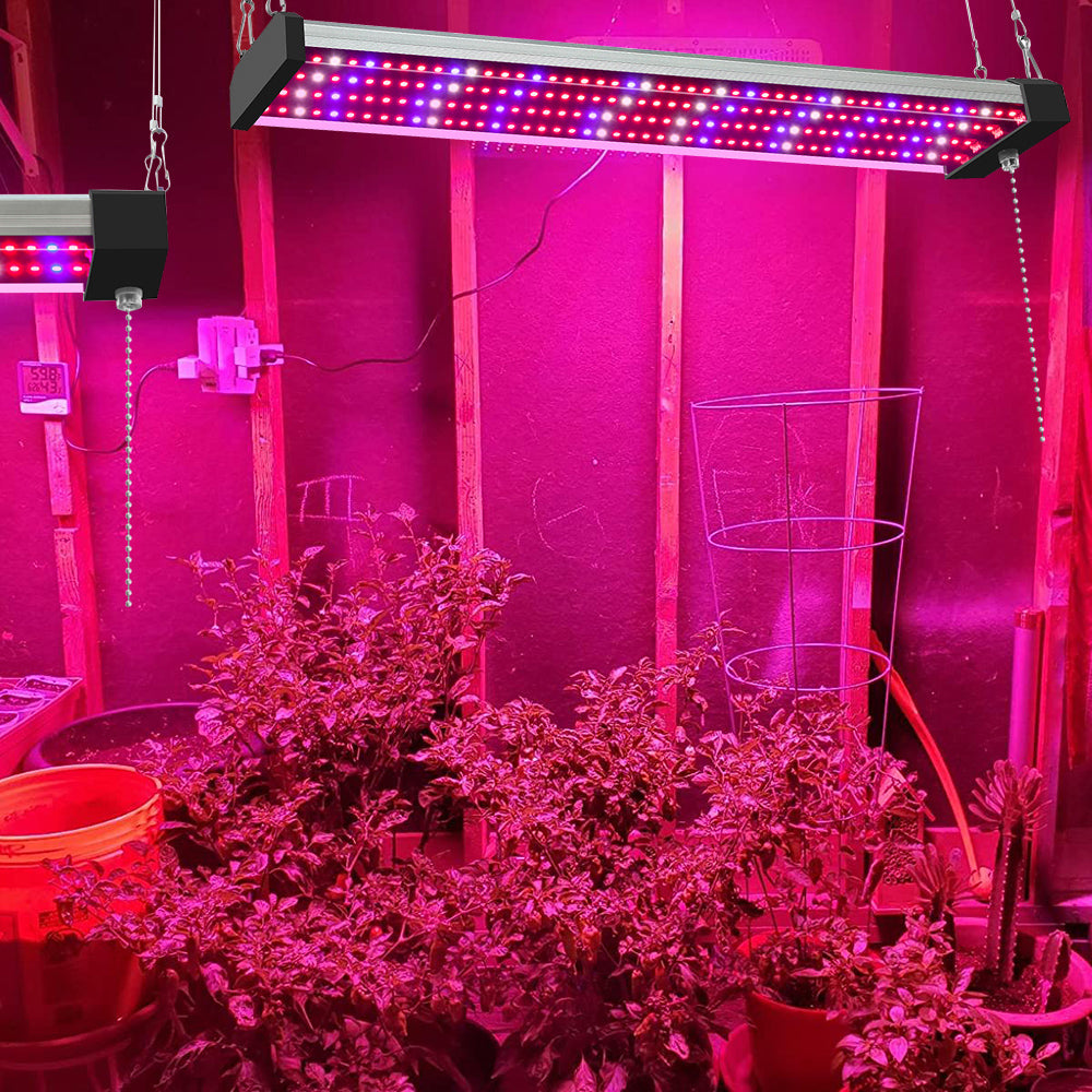 Skanto | LED Grow Light with Full Spectrum Lighting and Pull Switch for Optimal Plant Growth