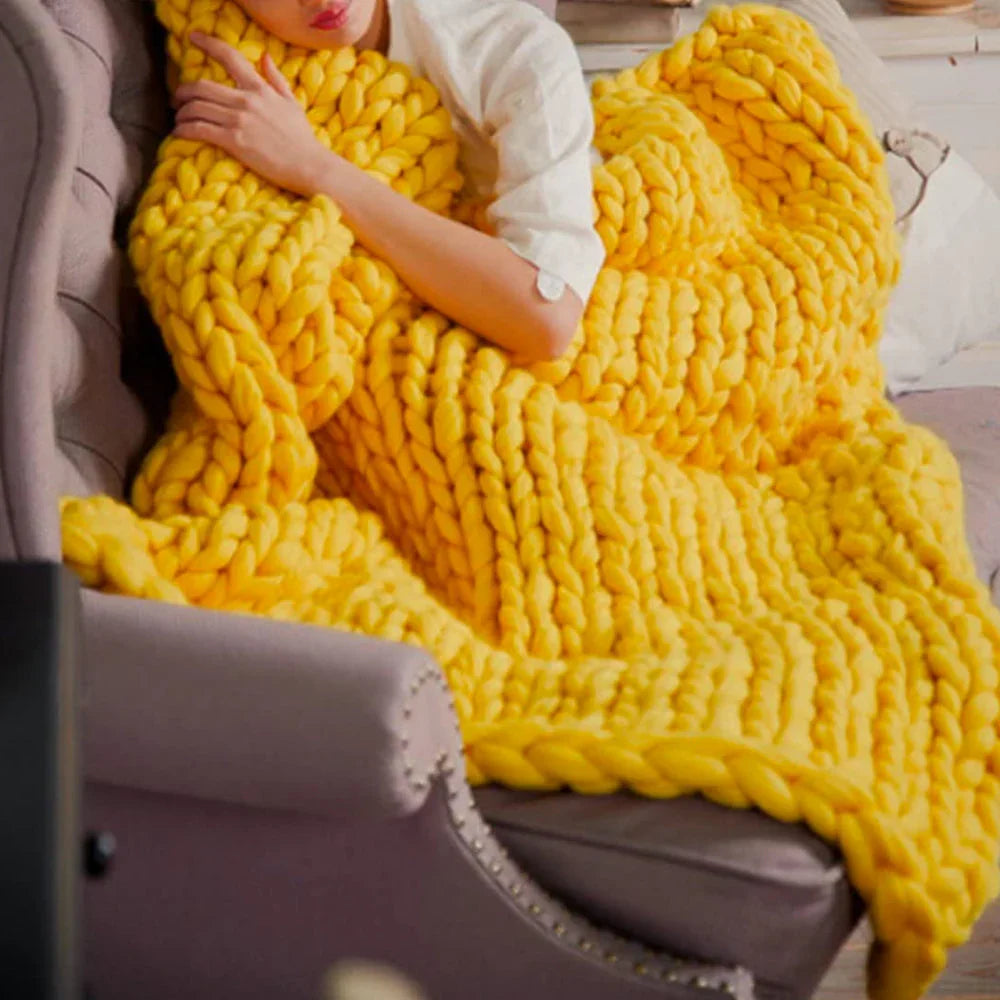 BowLift | DIY Chunky XL 1000 gram Yarn for Soft Blankets