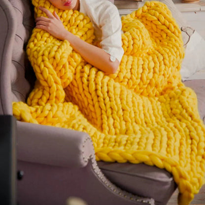 BowLift | DIY Chunky XL 1000 gram Yarn for Soft Blankets