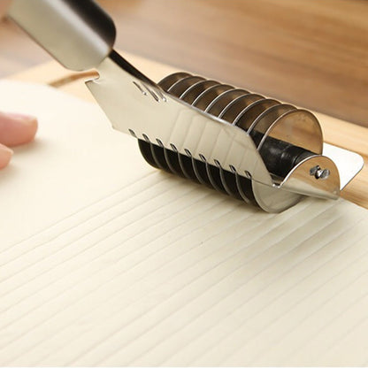 BowLift | Noodle Spaghett Cutter Roller
