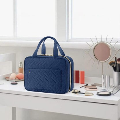 Skanto | Travel Toiletry Organizer