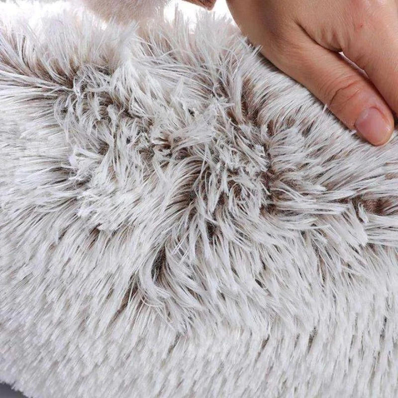 Skanto | Long Plush Donut Pet Bed with Washable Cover and Non-Slip Bottom