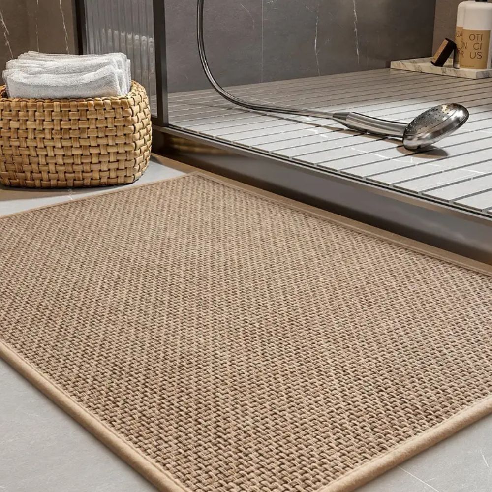 Skanto | Braided Comfort Non-Slip Bath Mat