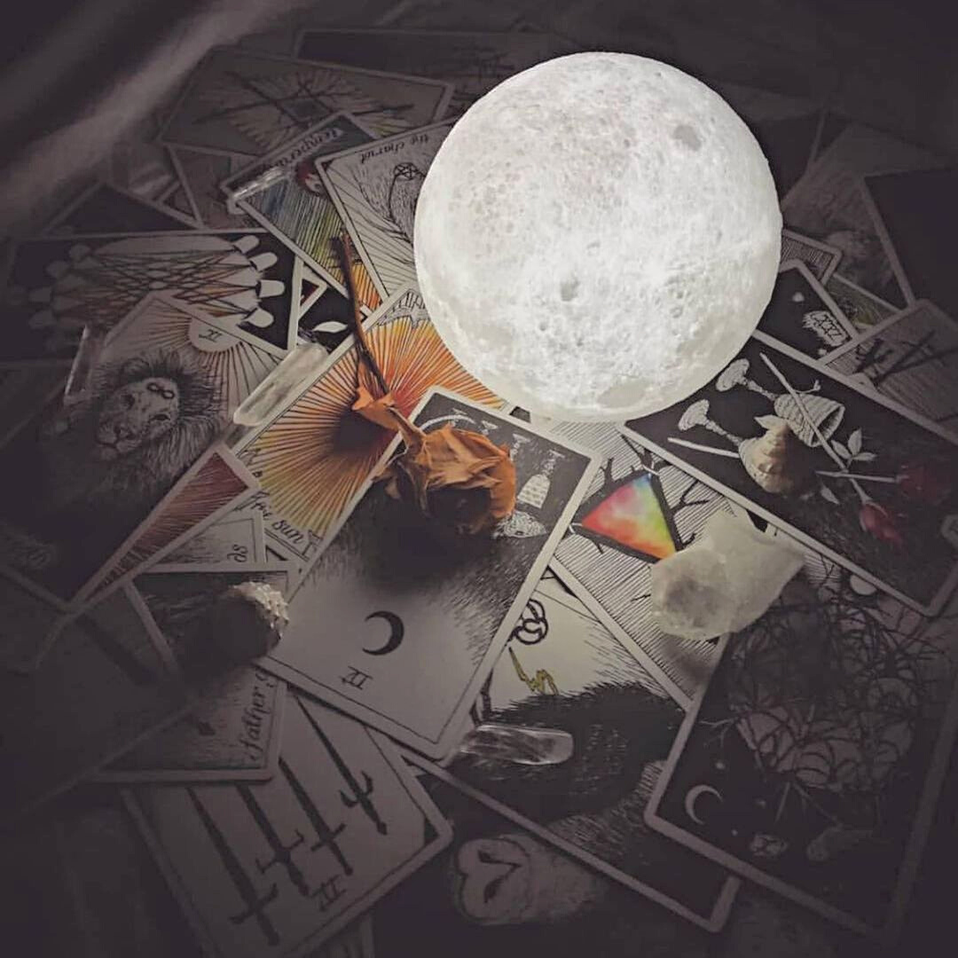 BowLift | Magical Moon Lamp - with Wireless Touch Control and Wooden Stand