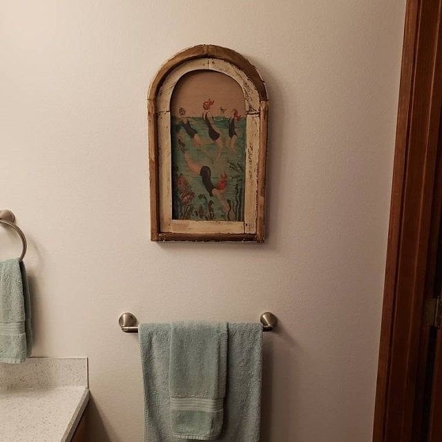 BowLift | Swimming Wall Art Bathroom Decor