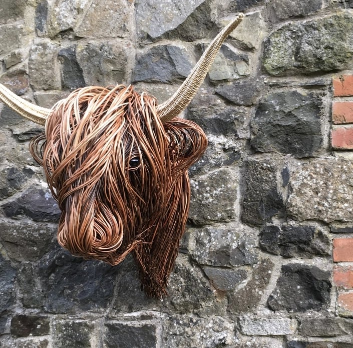 BowLift | Hand-Woven Wall Art Sculpture | Highland Cattle Design | Rustic Handmade Home Decor | 11.8 × 8.6 in