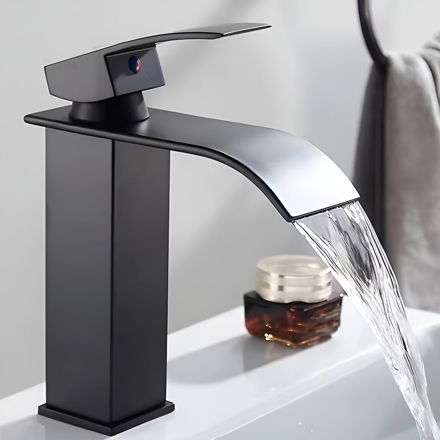 Stainless Steel Basin Faucet – Waterfall Spout with Hot and Cold Water | Single-Hole Mixer Tap in Karnzack Design for the Bathroom