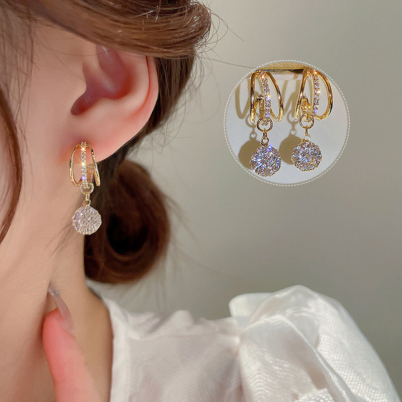 Skanto | Fashion Diamond Crown Earrings