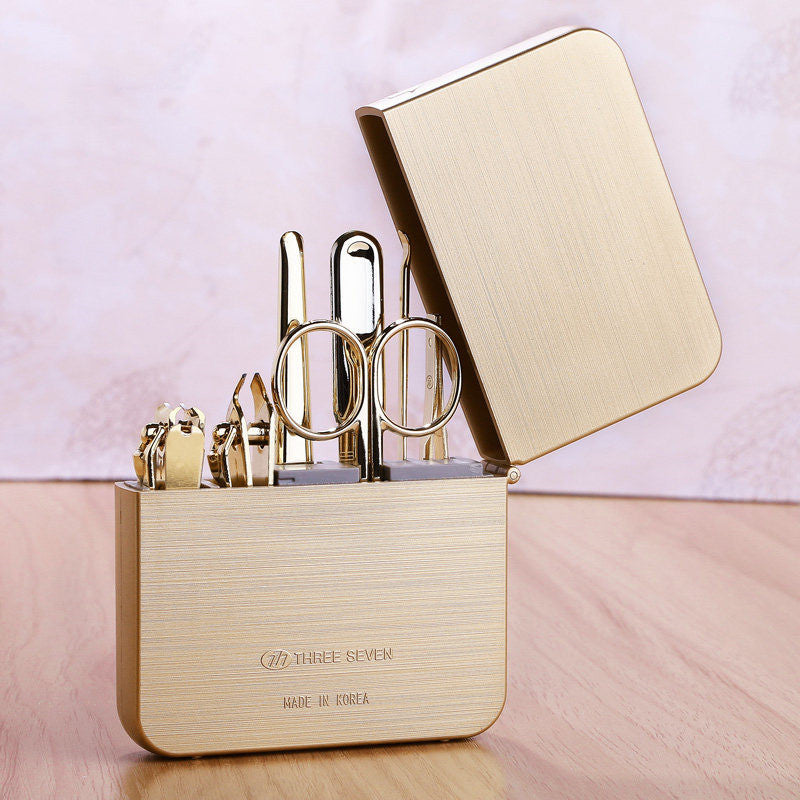 Skanto | 7-Piece Manicure Set, with 2 Nail Clippers, Beauty Scissors, Nail File, Ear Pick, for Fingernails & Toenails