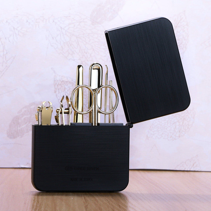 Skanto | 7-Piece Manicure Set, with 2 Nail Clippers, Beauty Scissors, Nail File, Ear Pick, for Fingernails & Toenails