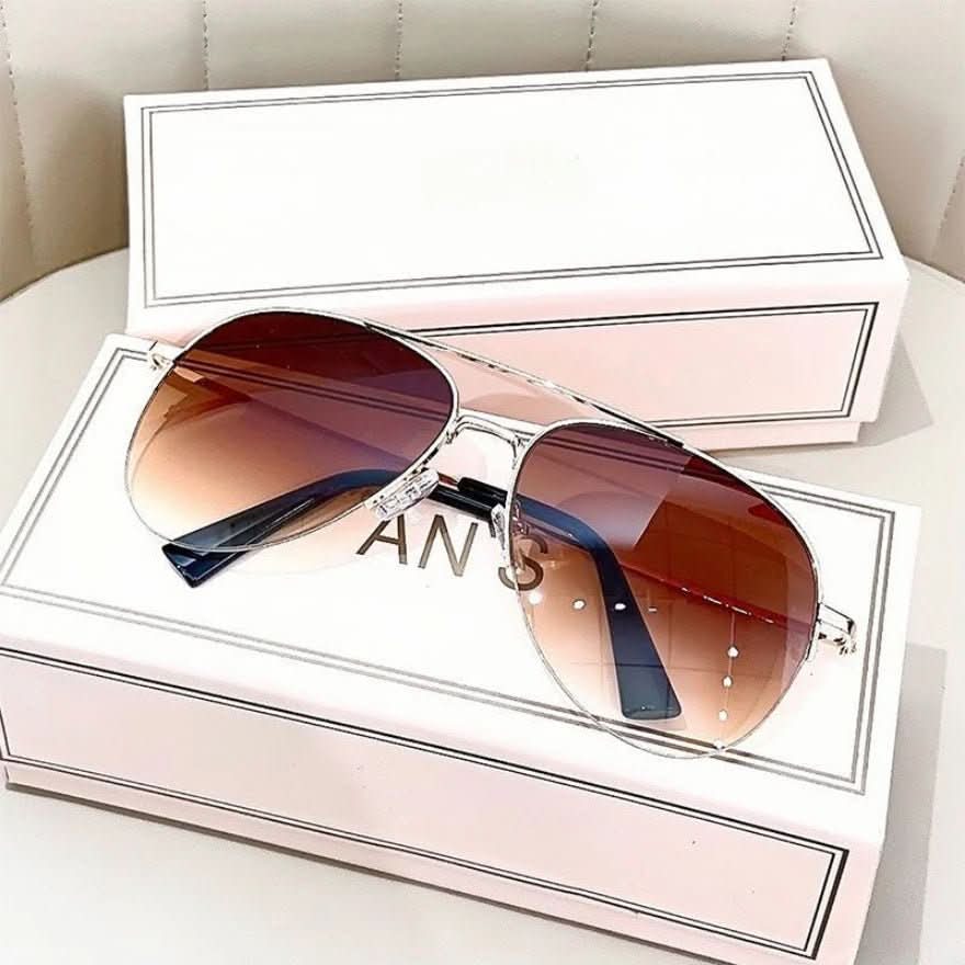Skanto | Pilot Sunglasses for Men with Gradient and UV400 Protection