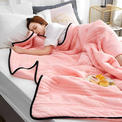 Skanto | Ice Cooling Blanket - Cool and Comfortable Sleep