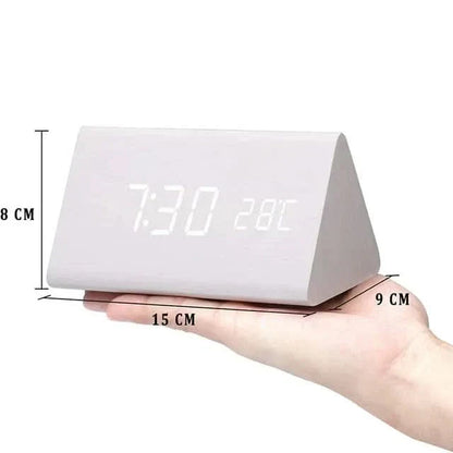 Skanto | Three LED Alarm Clock – Voice and Temperature Display