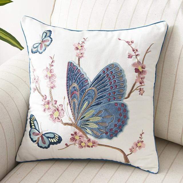 Skanto | Decorative Cushion Cover with Country-Style Embroidery