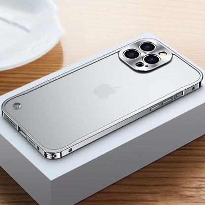 Aluminum protective case for mobile phones