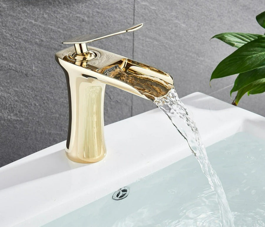 Modern Bathroom Faucet – Elegant Design