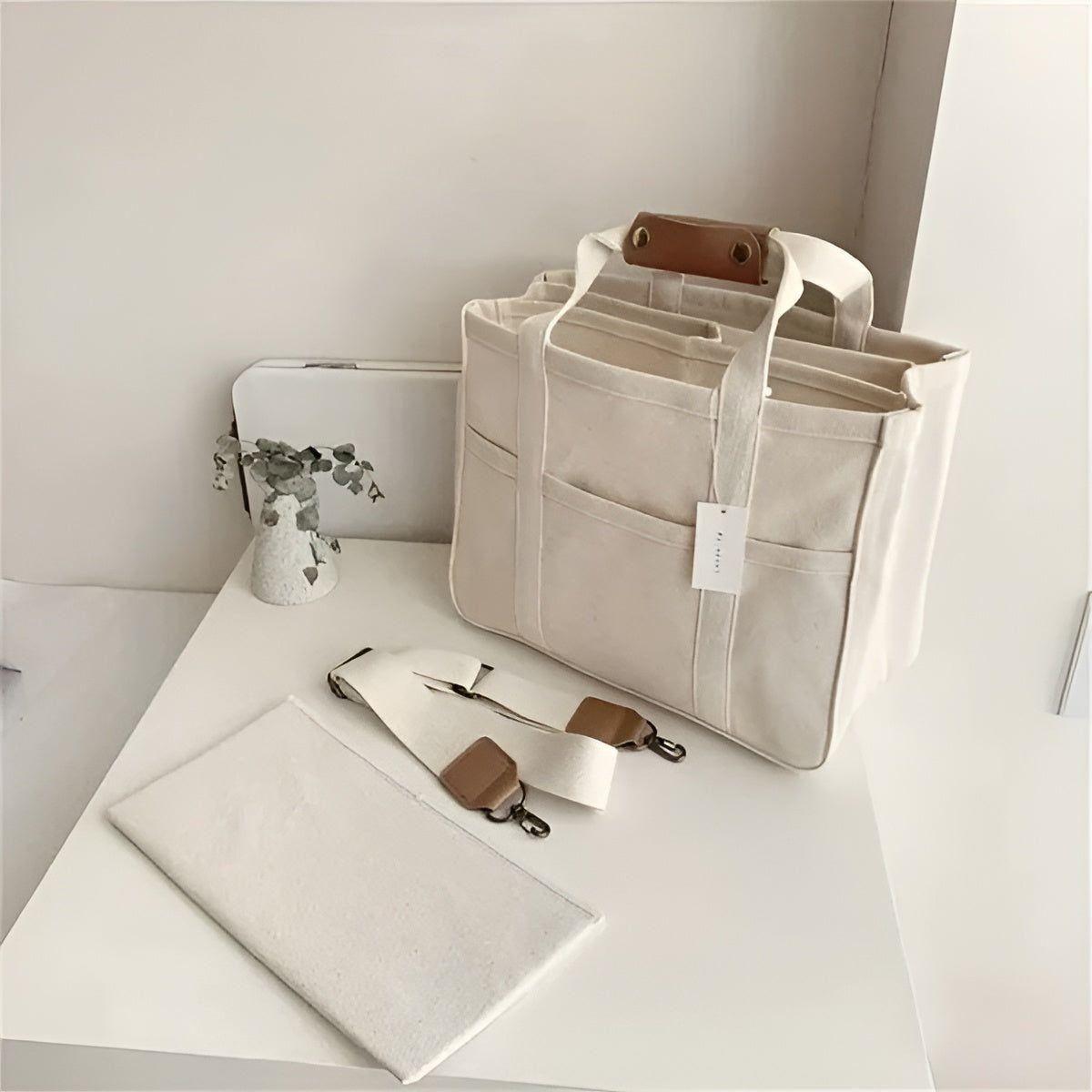 Skanto | Tavolaé Leather Tote Bag | Versatile & Robust | Lightweight & Spacious | In Beige or Black