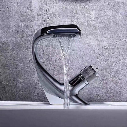 Skanto | Modern Bathroom Faucet Mixer – Stylish Chrome Faucet