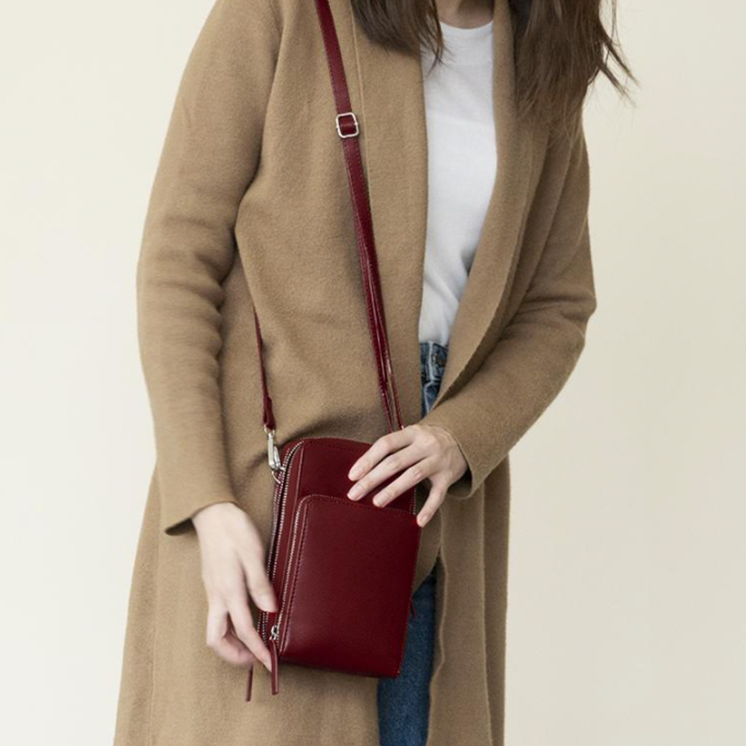 BowLift | Triple Secure Leather Phone Purse: Elegance Meets Practicality