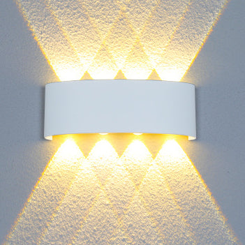 Waterproof LED Wall Lamp Made of Aluminum and Acrylic for Patios