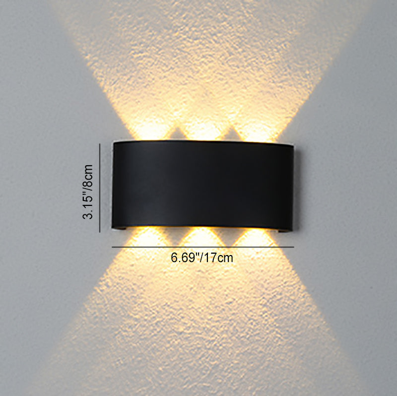 Waterproof LED wall light made of aluminum and acrylic for terraces