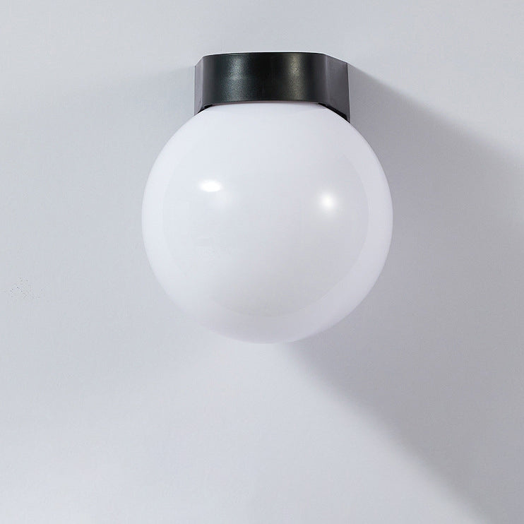 Waterproof, spherical polycarbonate-acrylic wall light with one light for the patio