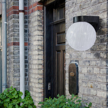 Waterproof, spherical polycarbonate-acrylic wall light with one light for the patio