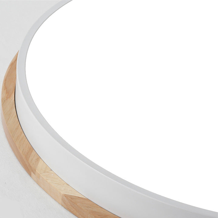 Frendorf | Nordic LED ceiling light with wooden frame