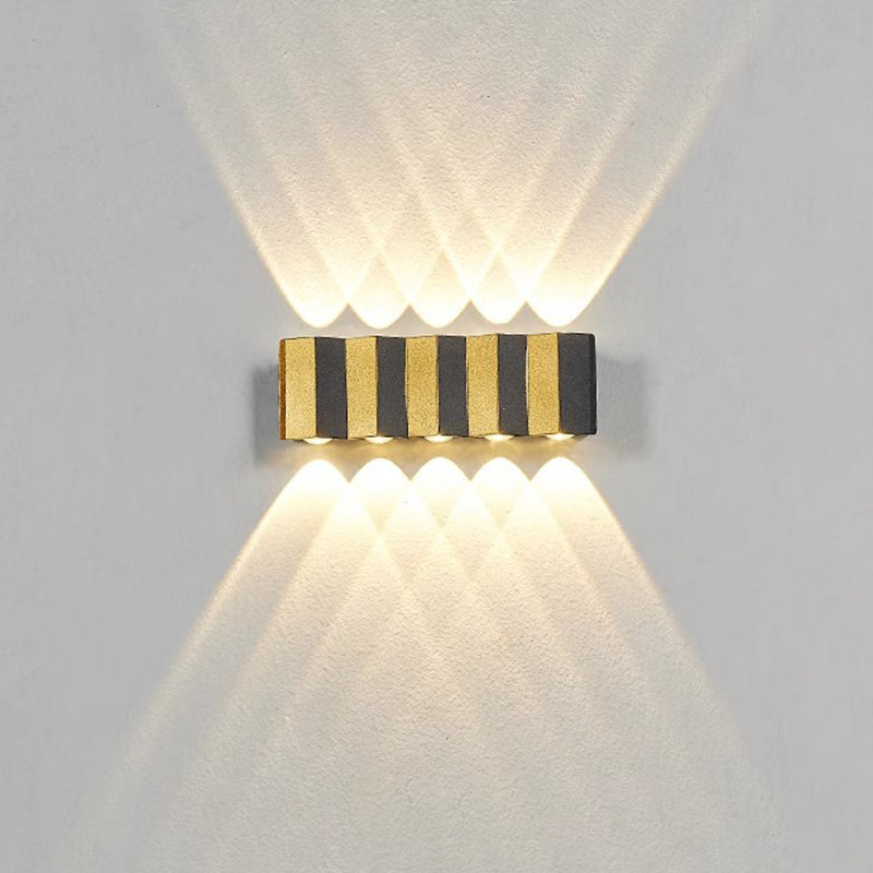 Modern Simplicity Waterproof Aluminum Rectangular Curved Up and Down LED Wall Lamp For Outdoor Patio | Brehn