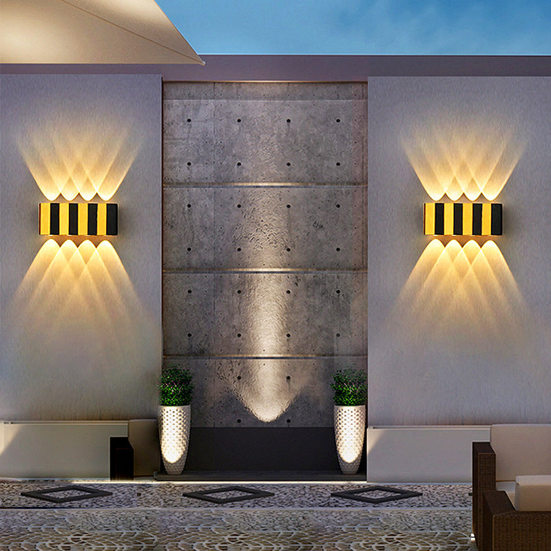 Modern Simplicity Waterproof Aluminum Rectangular Curved Up and Down LED Wall Lamp For Outdoor Patio | Brehn