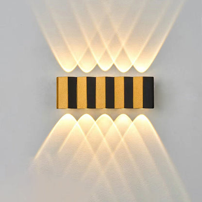 Modern Simplicity Waterproof Aluminum Rectangular Curved Up and Down LED Wall Lamp For Outdoor Patio | Brehn